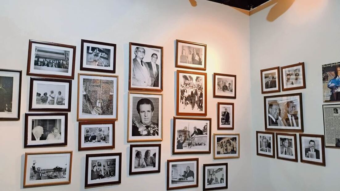Una de la 15 salas de la Casa Museo está dedicada a su vida política, contiene fotos de su campaña por la presidencia de Perú. Foto: Yanet Aguilar Sosa / EL UNIVERSAL