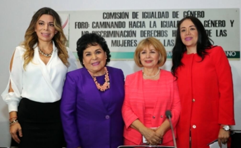 PRI lamenta muerte de Carmen Salinas, la actriz que no quería ser diputada