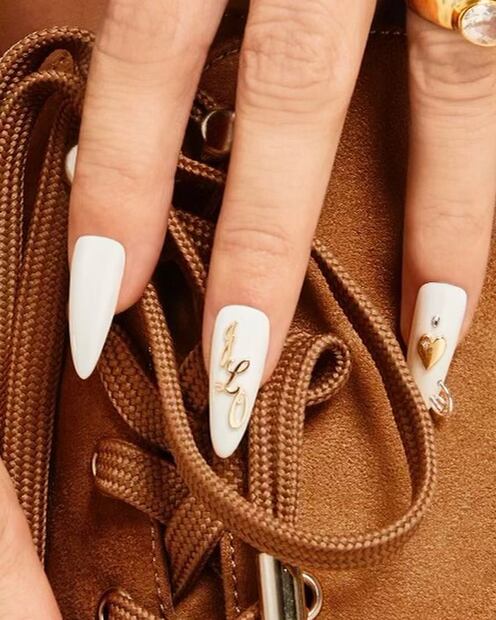 Este es el diseño de uñas de Jennifer Lopez que arrasa en TikTok