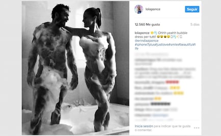 Aarón Díaz y Lola Ponce posan desnudos en baño de espuma