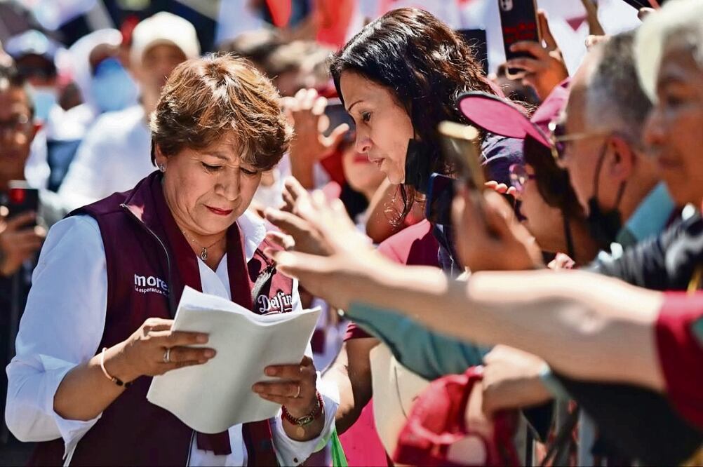 Delfina Gómez, aspirante por Morena-PT-PVEM al Edomex, propuso concluir los hospitales que no se han terminado. Foto: Especial