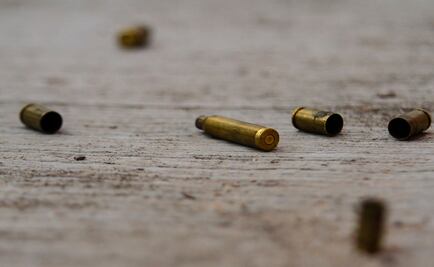 Investigan disparos a camioneta con migrantes en NL