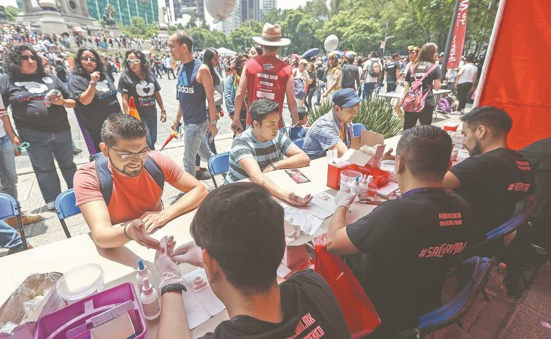 Las personas que estén interesadas en participar en la fase 3 de la vacuna contra el VIH deberán pasar por una serie de análisis y pruebas para detectar Sida y otras enfermedades sexuales. Foto: ARCHIVO EL UNIVERSAL