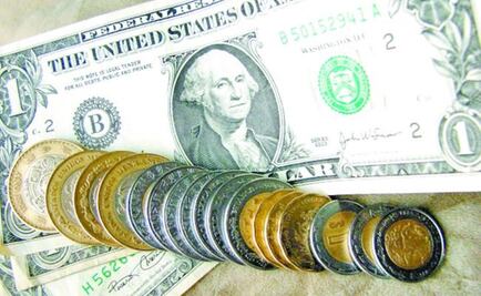 Peso retrocede ante incertidumbre por TLCAN; dólar cierra en 20.70