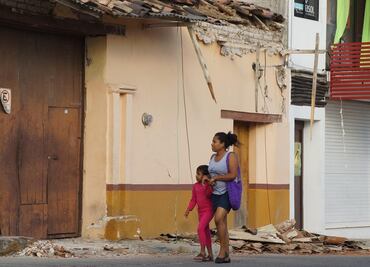 Reportan daños en 130 planteles de Oaxaca tras sismo