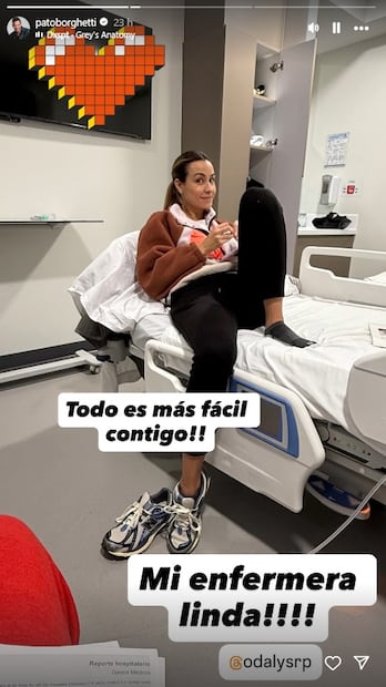Odalys Ramírez acompaña a su esposo, el conductor Patricio Borghetti en el hospital.