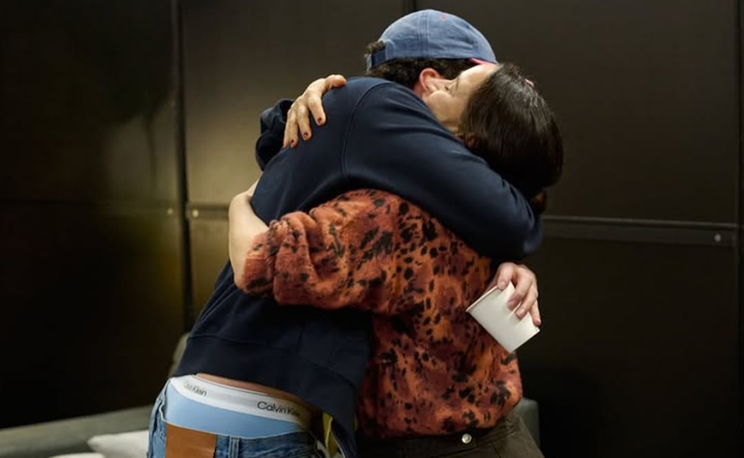 Bad Bunny y Julieta Venegas.