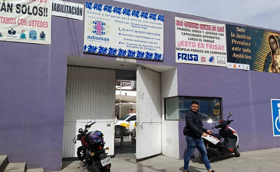 Intento de desalojo de escuela para personas con autismo / Foto: Rebeca Jiménez. EL UNIVERSAL