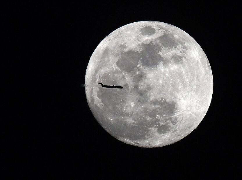 Después de la Superluna del Castor, llegará la tercera y última luna llena del año: la Superluna Fría de diciembre. Foto: Reuters