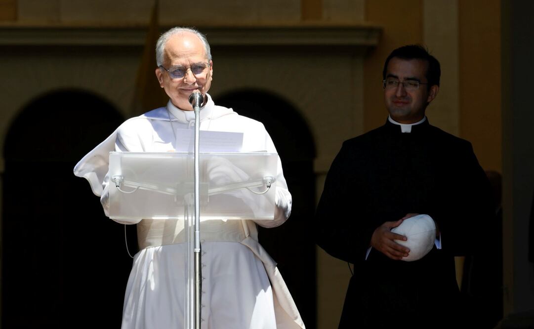 El Papa León XIV dirigiendo el rezo del Ángelus en Castel Gandolfo, cerca de Roma, Italia, el 20 de julio de 2025. Foto: EFE