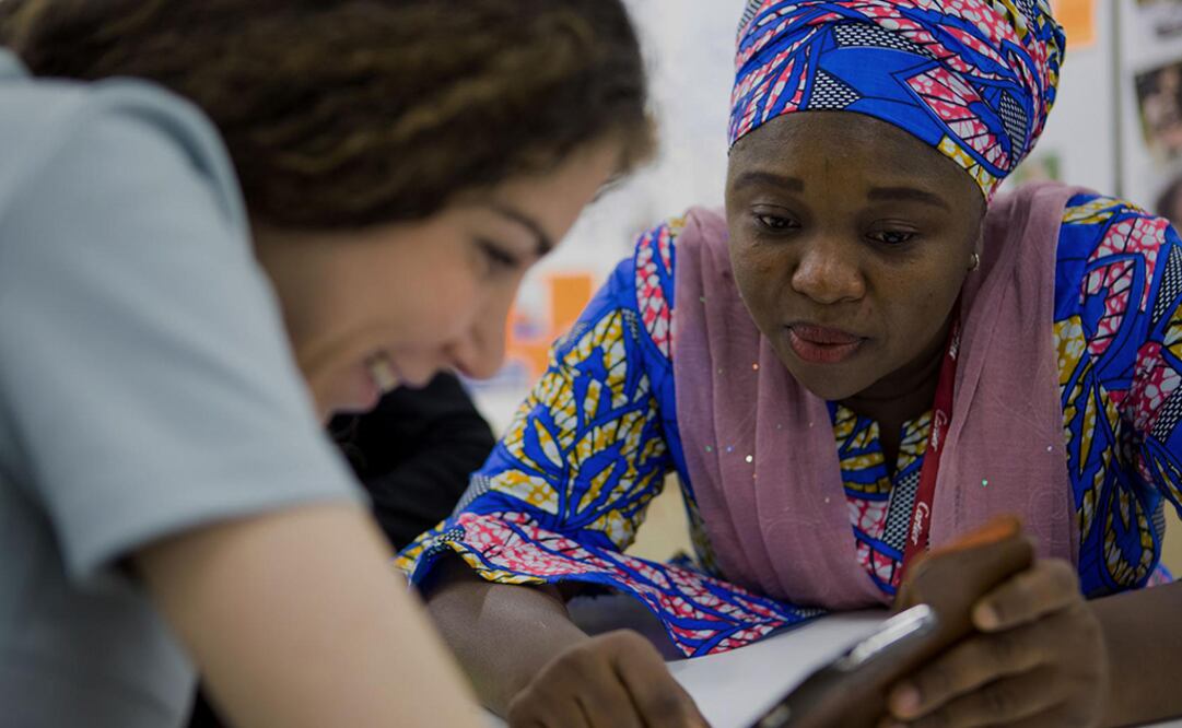 Desde 2006 bajo el nombre de Women´s Initiative Cartier (CWI) brinda apoyo a mujeres que lideran organizaciones que aportan al desarrollo.