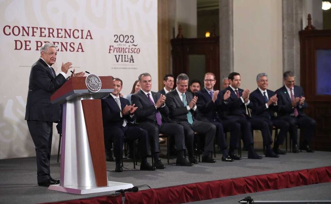 AMLO encabeza ceremonia de cambio de presidencia del Consejo de la Comunicación. Foto: Germán Espinosa / EL UNIVERSAL