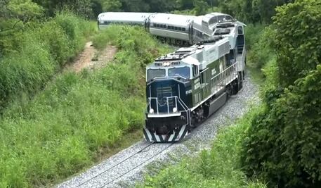 Alistan cambios de trazos en zona de curvas del Tren Interoceánico; no está funcionando para pasajeros, dice Sheinbaum