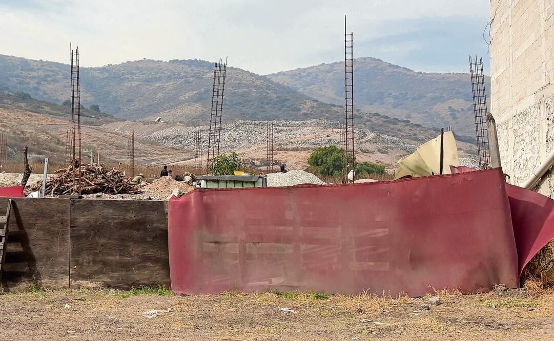 Tras un incendio en 2023, el basurero de Axotlán II fue asegurado por la FGJEM. Foto: Arturo COntreras | El Universal (08/01/2025)