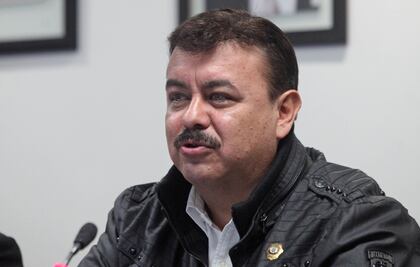 Almeida no comparecerá por reglamento de tránsito