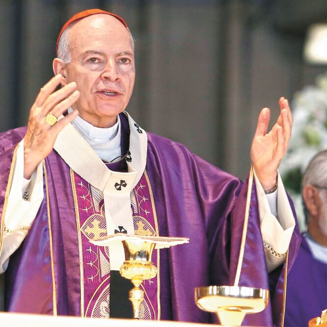 El arzobispo primado de México, Carlos Aguiar Retes, pidió a los mexicanos que reflexionen sobre su actuar. ARCHIVO EL UNIVERSAL