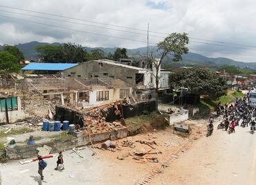 Gobierno colombiano suspende operaciones militares contra disidencias pese a atentados; "que sea la paz", dice Petro