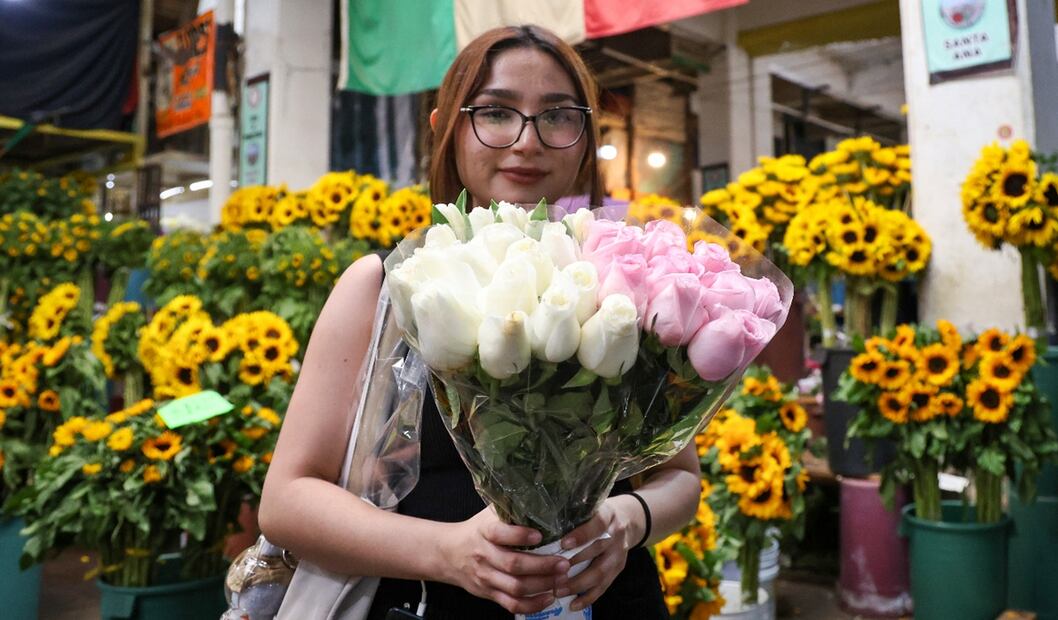 Venta de flores en Mercado de Jamaica. Foto: Luis Camacho/EL UNIVERSAL