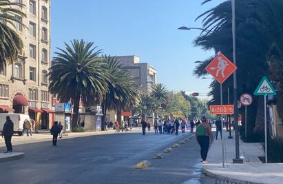 Manifestación provoca cierre vial en Avenida Juárez y Paseo de la Reforma 