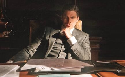 Exponen política de EU en serie