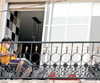 Postergan 3 veces reapertura; duda daña salud mental, advierten