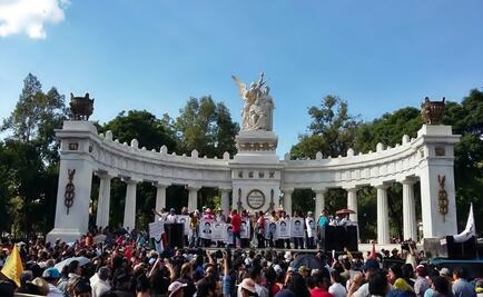 March for Ayotzinapa ends in Mexico City