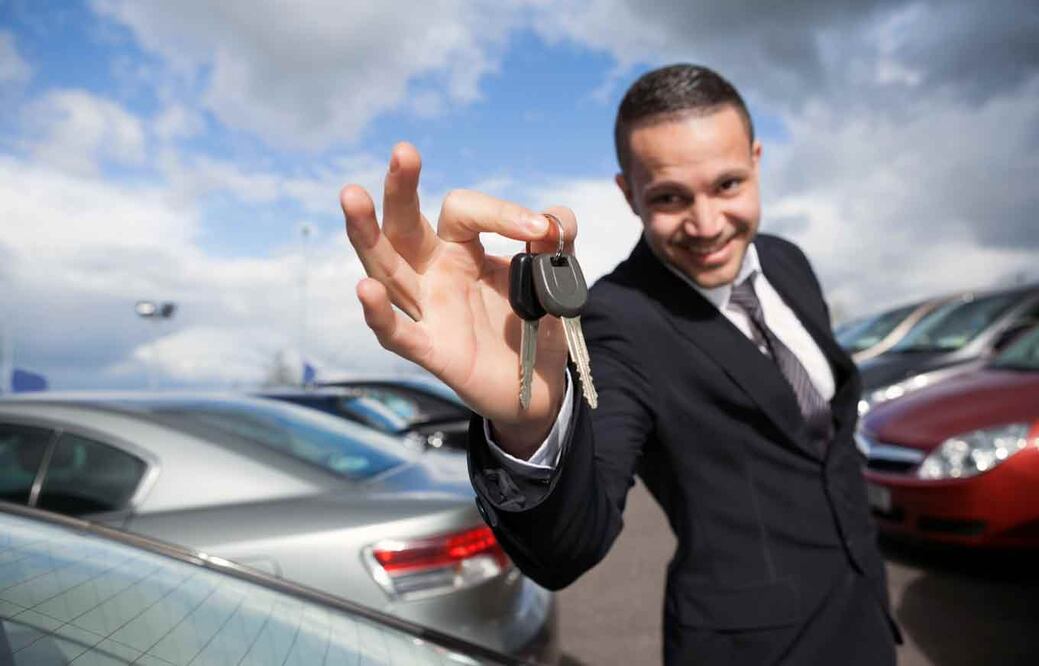 Internet: la herramienta para comprar y vender autos de manera más fácil