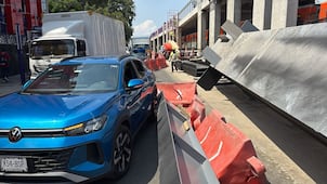 Viga de Calzada Flotante de Tlalpan cae sobre arroyo vehicular; no se reportan lesionados