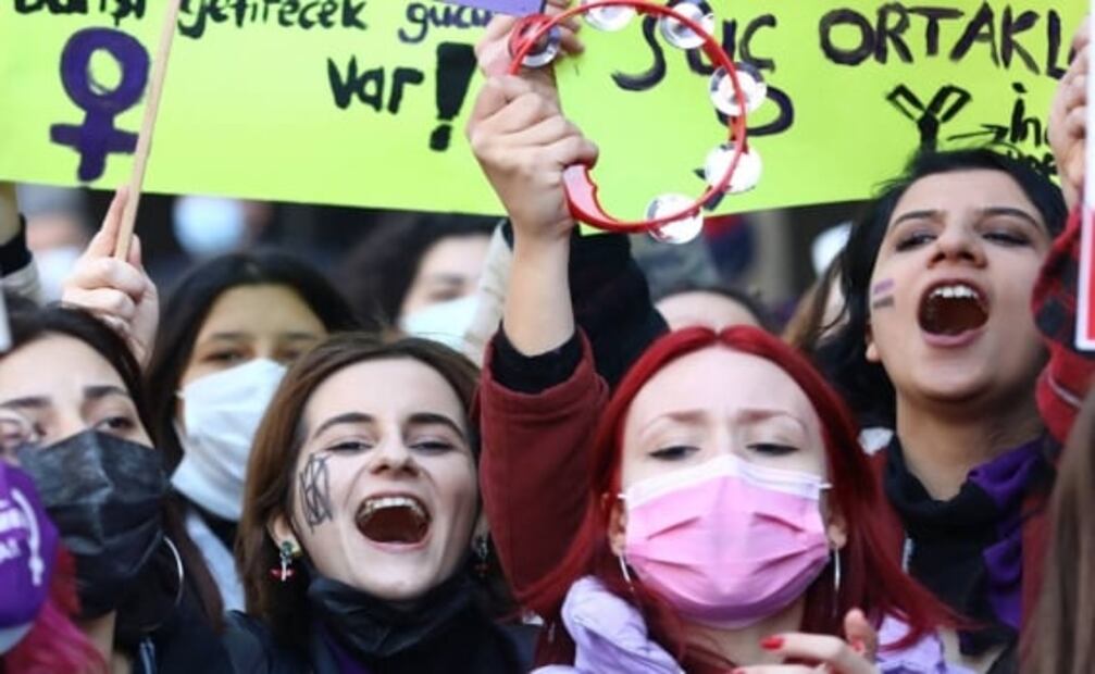 Así se viven las marchas por el Día internacional de la Mujer en el mundo