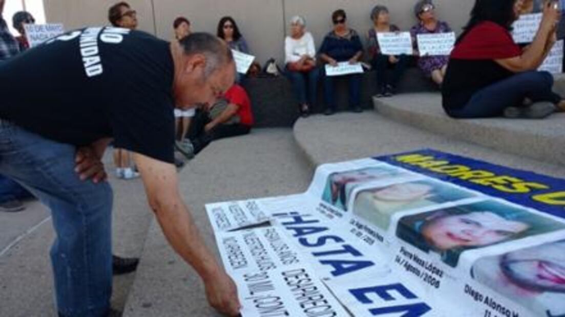 Madres de desaparecidos marchan en los estados