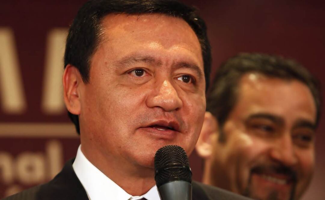  'Of course, he surely does not know the contributions of all migrants,' expressed Osorio Chong. (Photo: SPECIAL) 