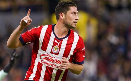 Chivas se despide oficialmente de Santiago Ormeño; el delantero queda como agente libre