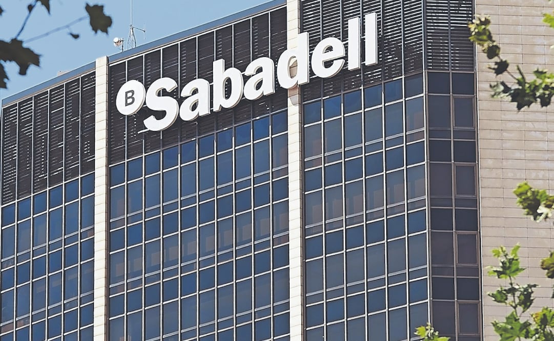 La OPA de BBVA sobre Sabadell fracasó, al no captar ni el 26% del capital de ese otro banco español, cuando el BBVA se había propuesto un mínimo del 50%. Foto: Archivo / Agencias