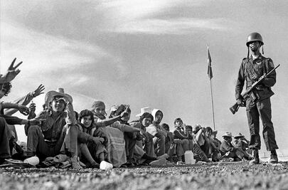 Quitarnos las sandalias: sobre la labor de los investigadores que elaboraron el informe de la "Guerra Sucia"