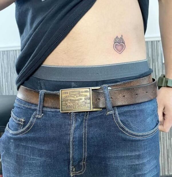 ¿Qué es más perjudicial para la salud, tapar un tatuaje o removerlo? 