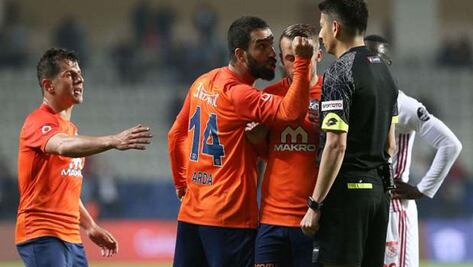 Arda Turan, sancionado con 16 partidos