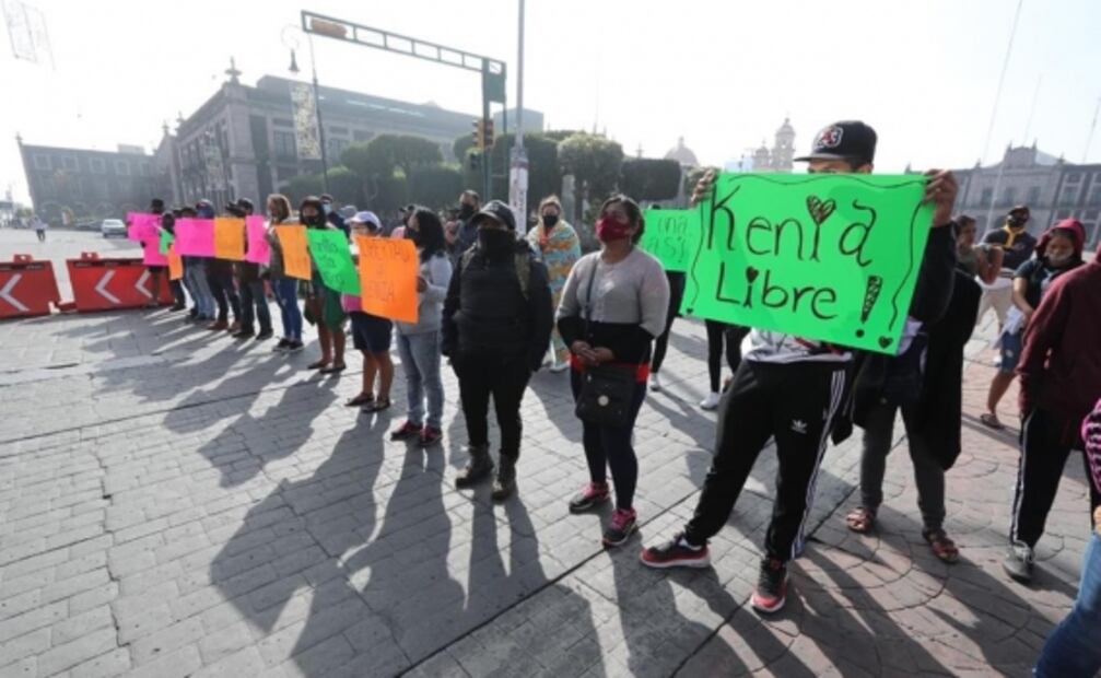 Giran nueva orden de aprehensión contra la activista Kenia Hernández; la trasladan a penal de Guerrero  