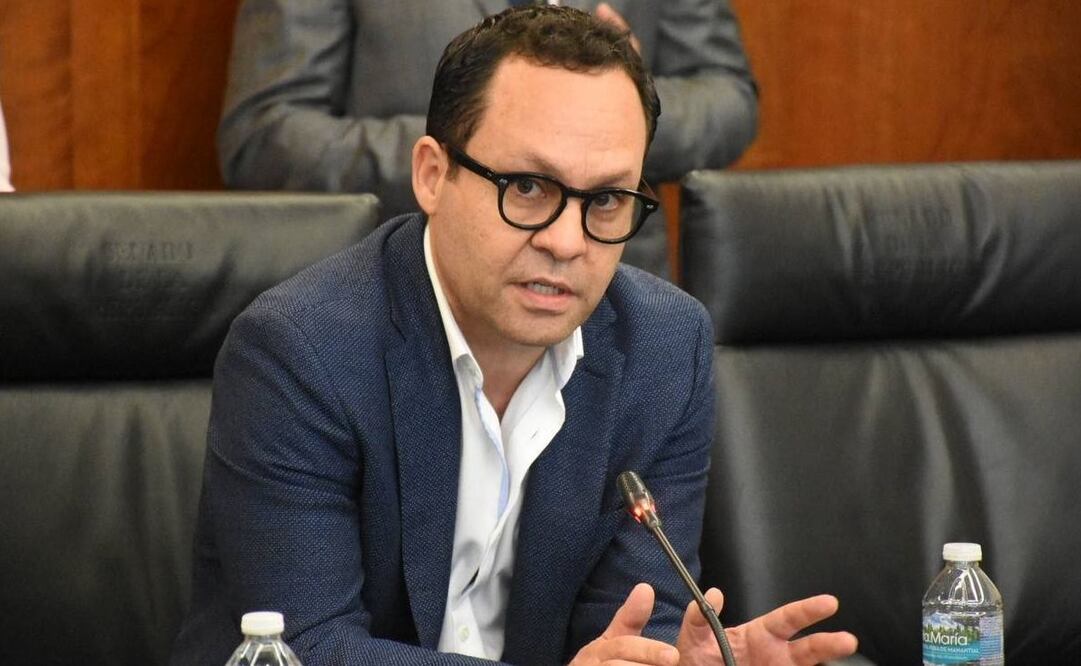 El coordinador de Movimiento Ciudadano en el Senado, Clemente Castañeda, advirtió que no escuchar la pluralidad en el partido conduce a la polarización y a tratar de imponer una sola visión. Foto: archivo/EL UNIVERSAL