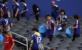 Aficionados de Japón piden 10 mil bolsas de basura para limpiar estadio en Monterrey
