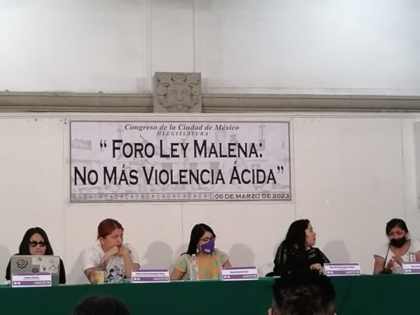 "No más ácido"; María Elena Ríos, activista y saxofonista, convoca a marchar en 8M