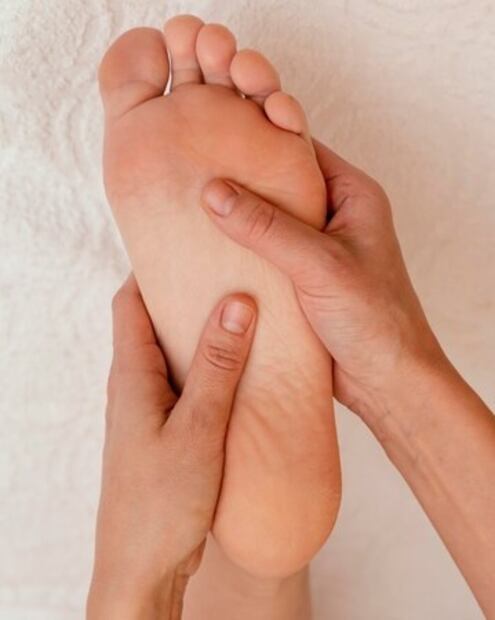 Mantén la suavidad de tus pies. Fuente: Freepik