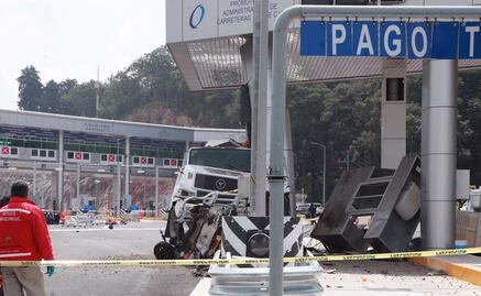 Confirman 5 muertos por choque en la México-Toluca