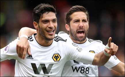 Wolves vencen al Watford con gol de Raúl Jiménez