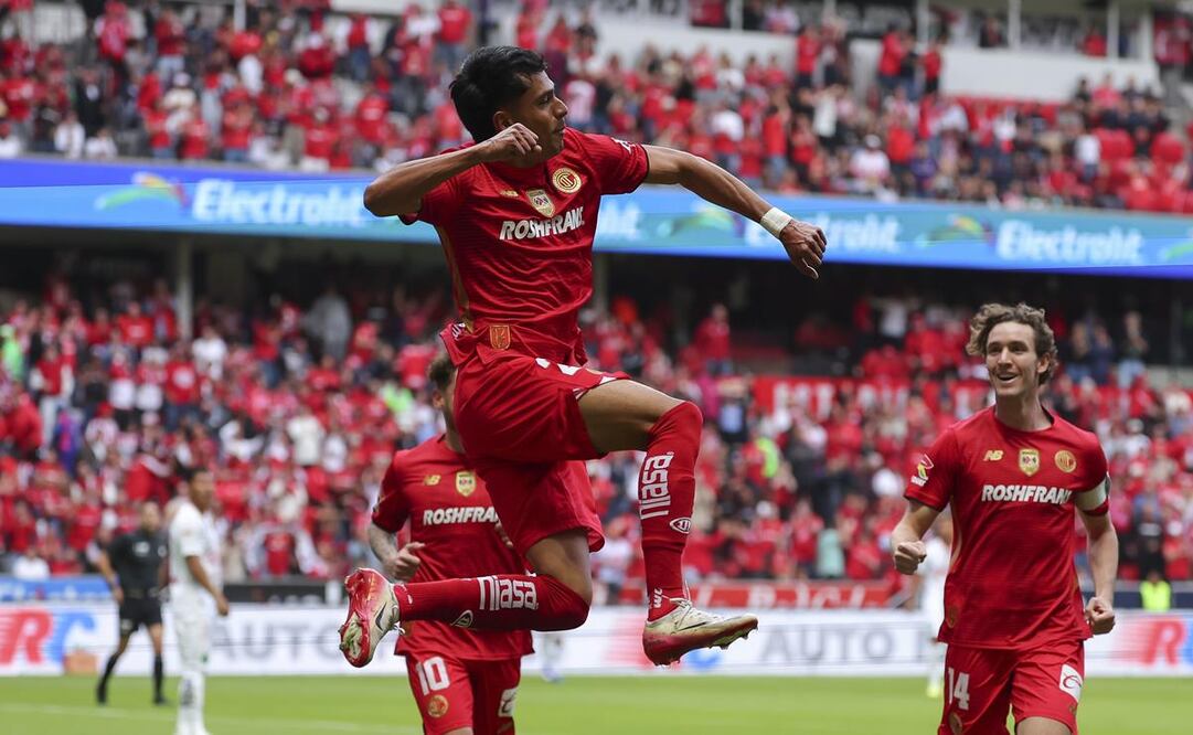 Chivas cae ante Toluca en el Nemesio Díez / Foto: Imago7