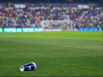 Inician cambio de pasto en el Estadio Azteca