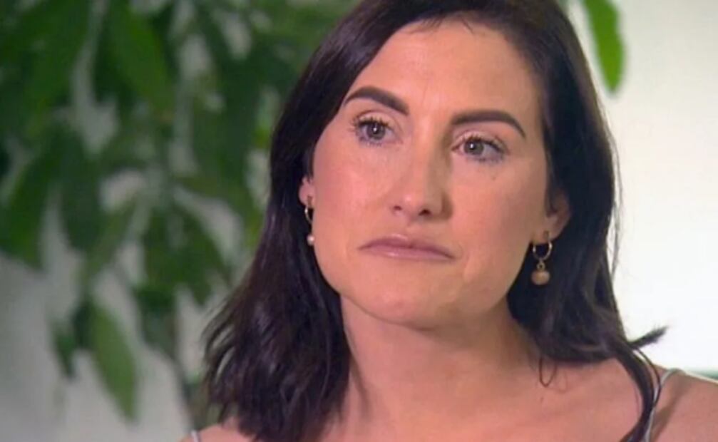 Médicos minimizaron su dolor de estómago y al dar a luz le diagnostican cáncer terminal: "Quería que me tomaran en serio"