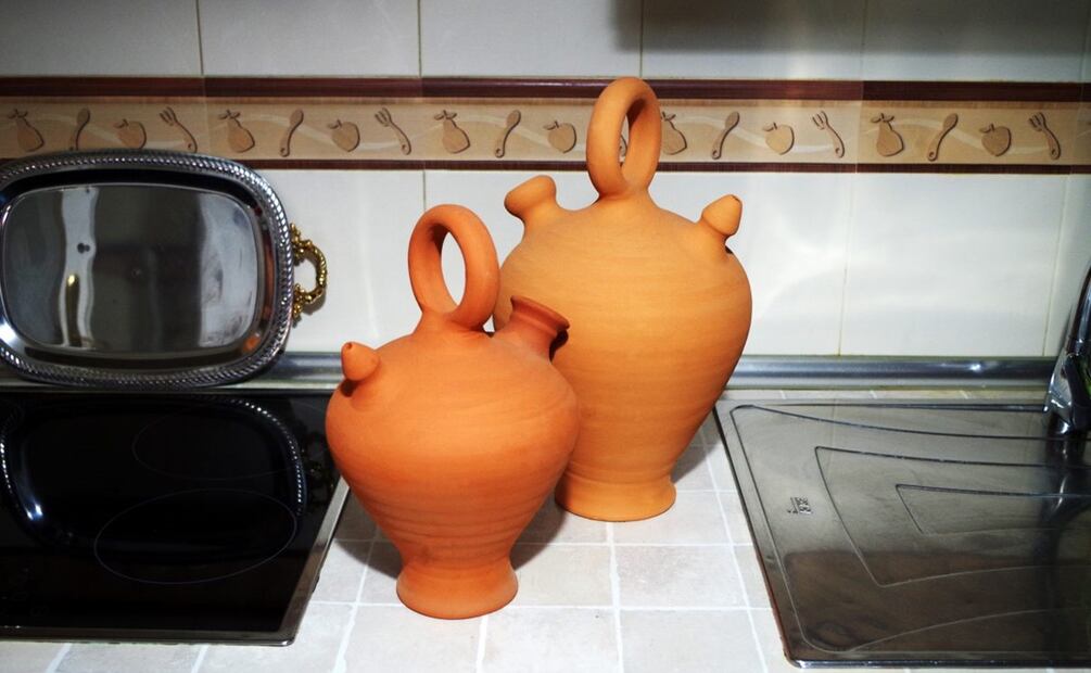 Consejos para enfriar el agua sin necesidad de hielo. Foto: Alfareros de Juana Trigo