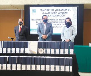 AMLO quiere un “auditor carnal”, señala líder del PAN