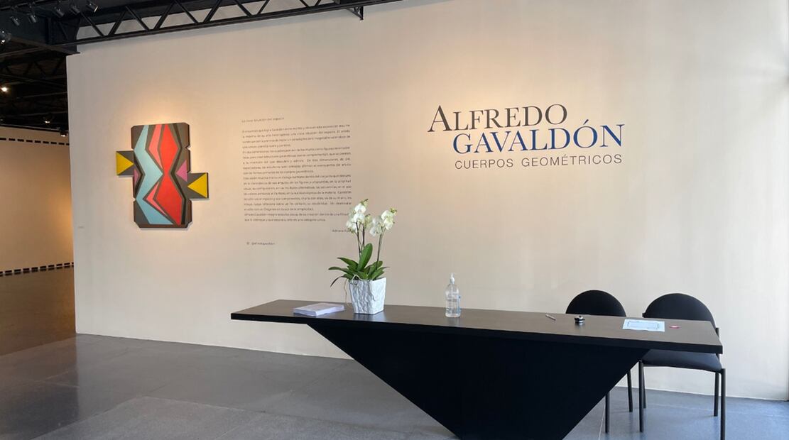 Alfredo Gavaldón exhibe “Cuerpos geométricos” en la Galería 526.
Foto: Seminario de Cultura Mexicana