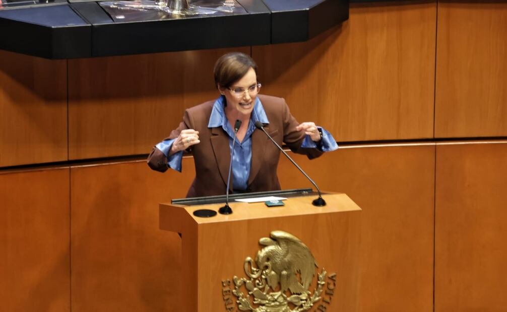 La senadora panista Lilly Téllez en tribuna este martes 4 de noviembre de 2025. Foto: Fernanda Rojas/ EL UNIVERSAL